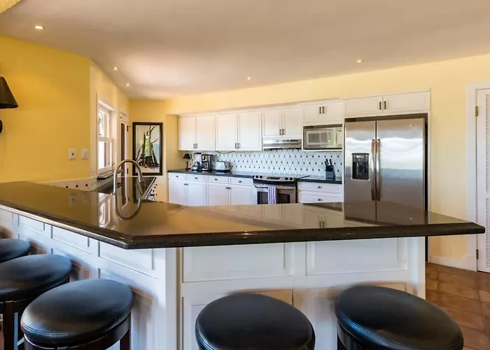 Luxury Five-bedroom Oasis In With A Private Pool And Stylish Decor Сasa de vacaciones *