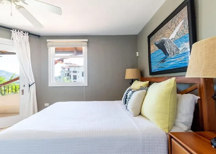 Luxury Five-bedroom Oasis In With A Private Pool And Stylish Decor Сasa de vacaciones *